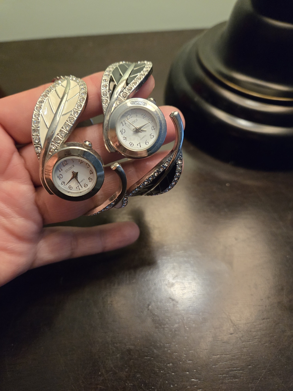 Watch Bracelet Quartz -cristal  Silver Tone Set Of 2
